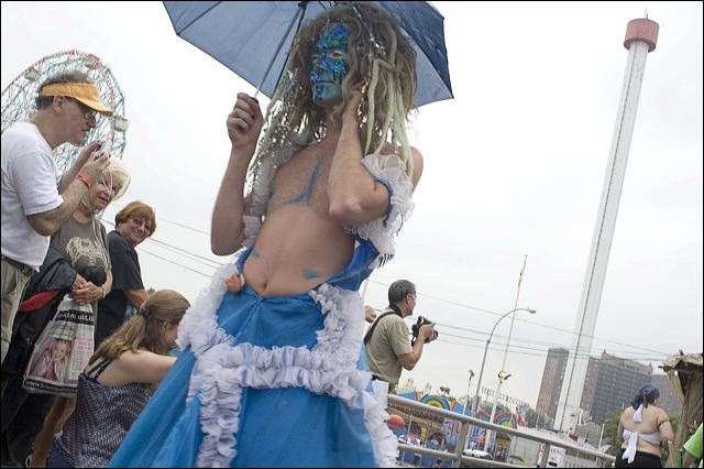 060624_img_8300_mermaidparade.jpg